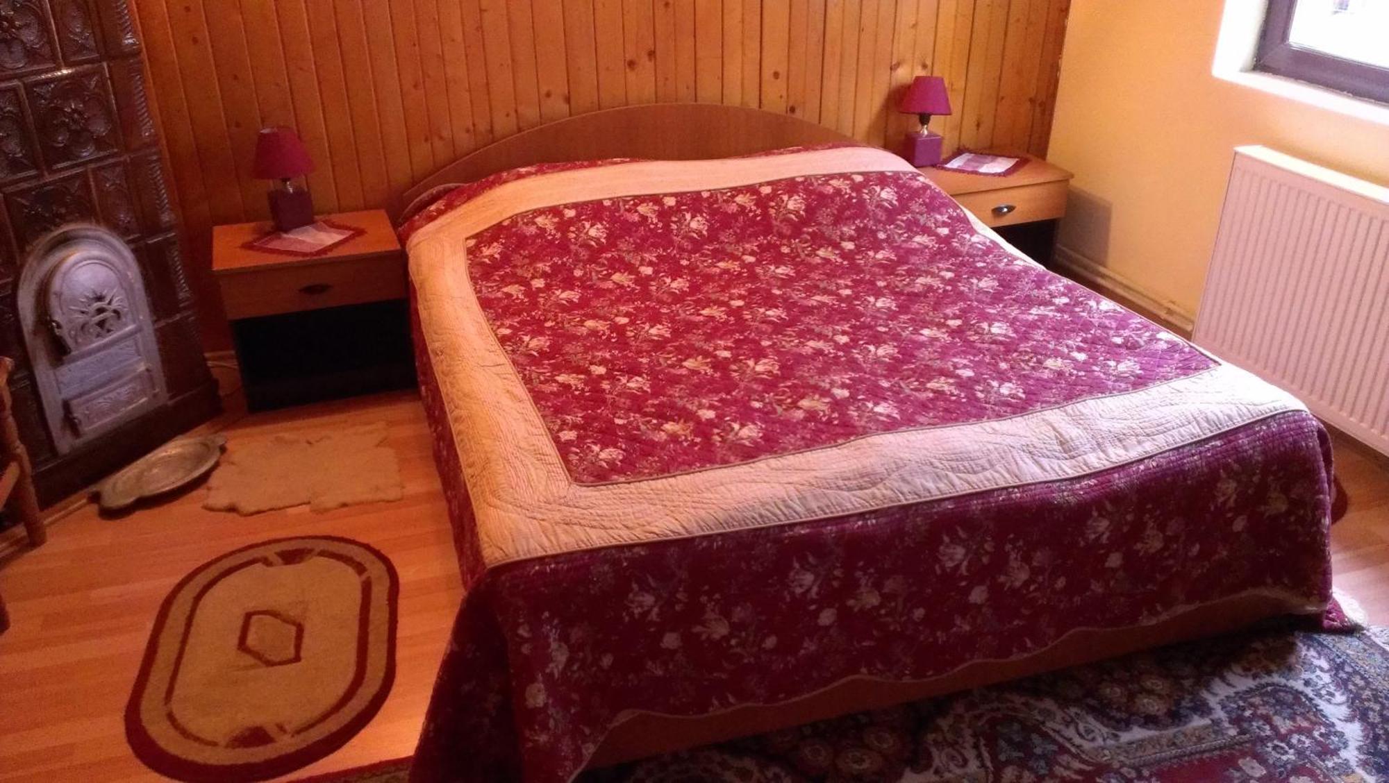 Pensiunea Iulia Bran  Camera foto